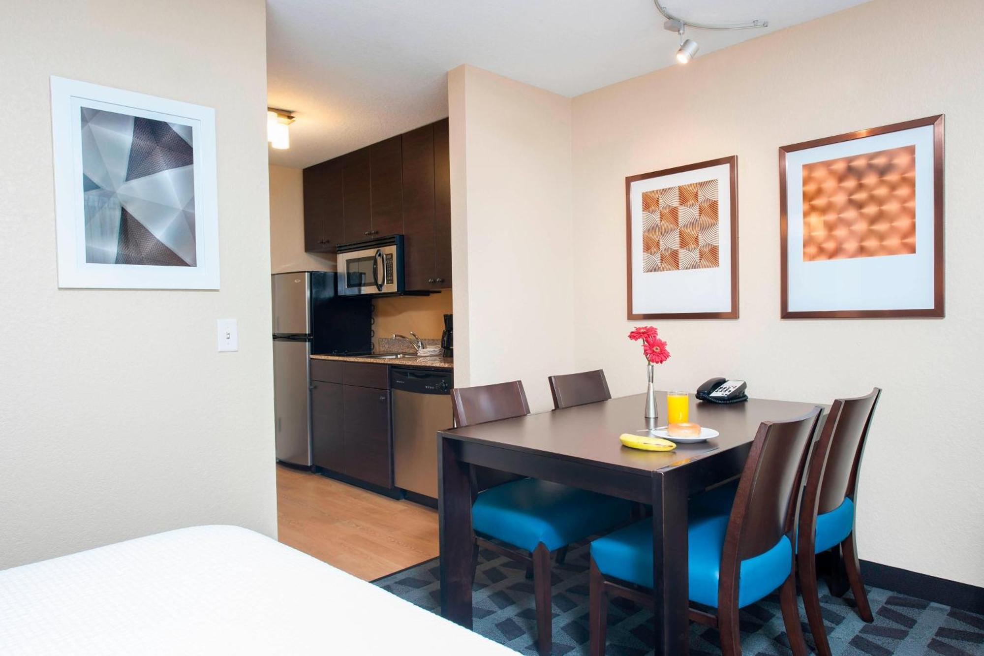 Towneplace Suites Des Moines Urbandale Johnston Exteriér fotografie